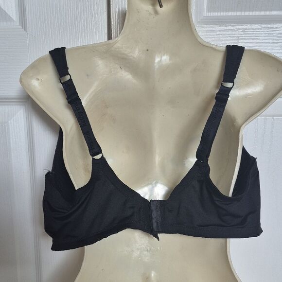 Kathy Ireland Black Striped Bra - Picture 5 of 16